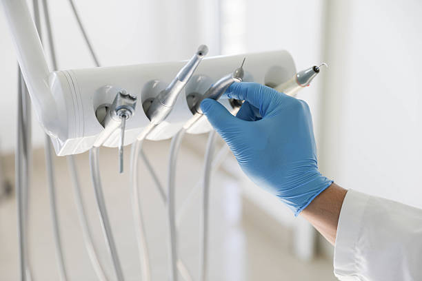 Professional Tooth Extraction technician working in Barrington, IL